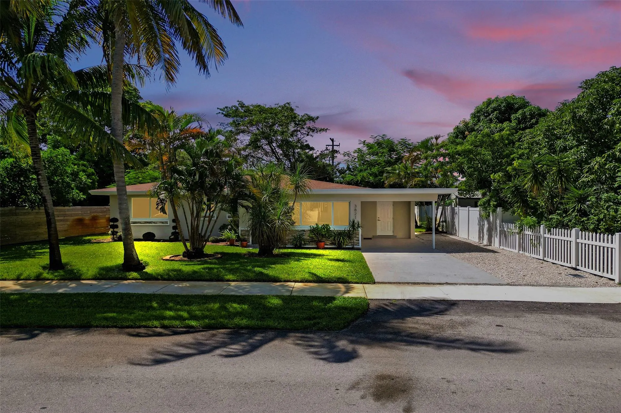 3821 NW 3rd Ave
