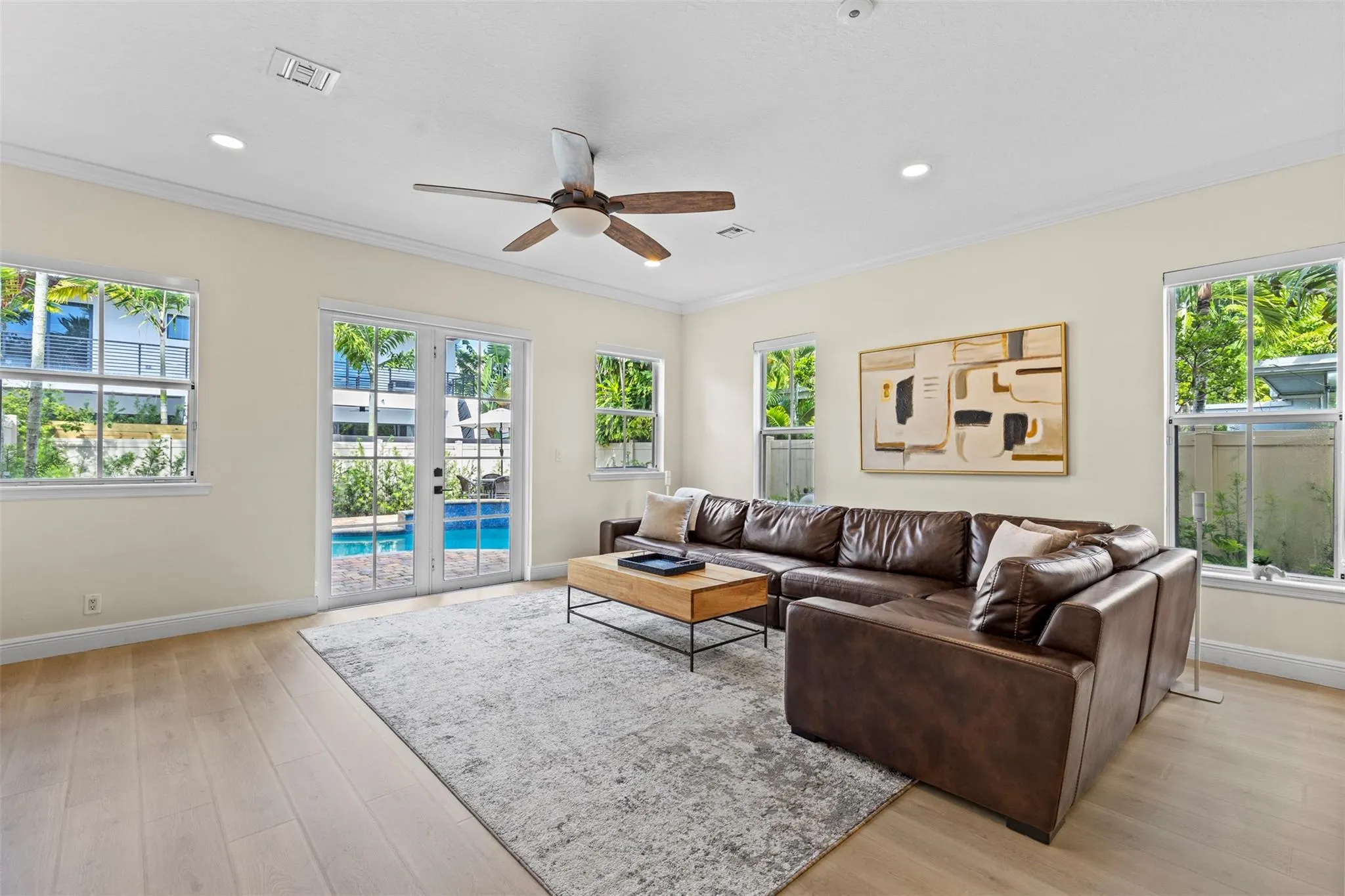 1121 NE 14th Ave