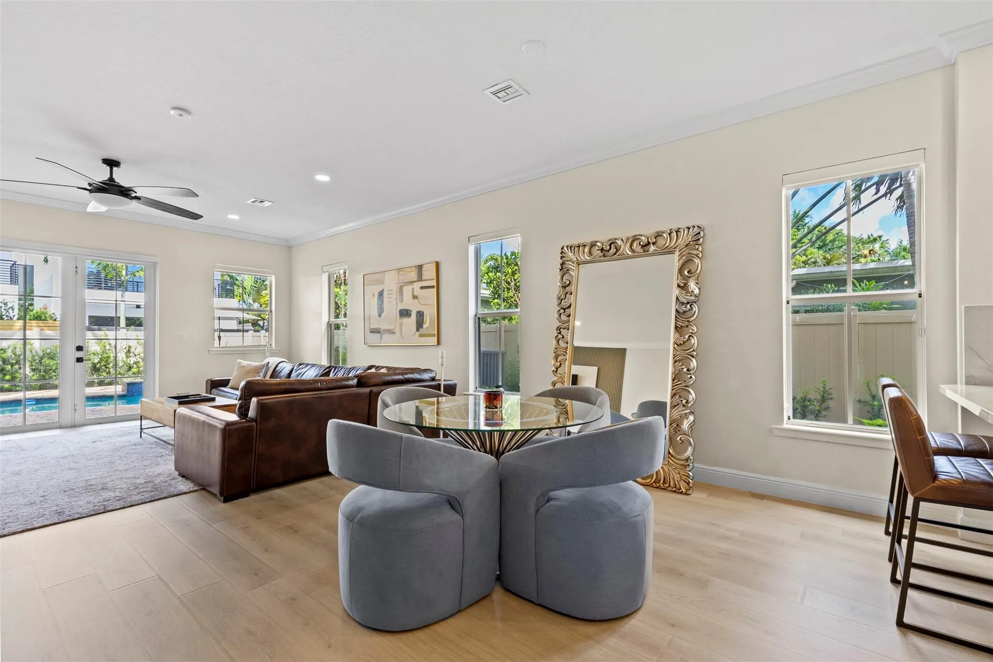 1121 NE 14th Ave