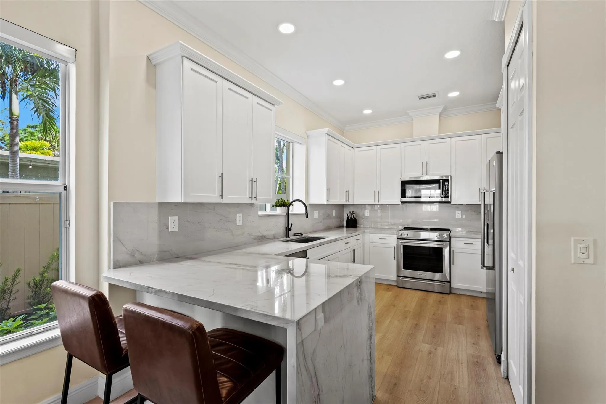 1121 NE 14th Ave