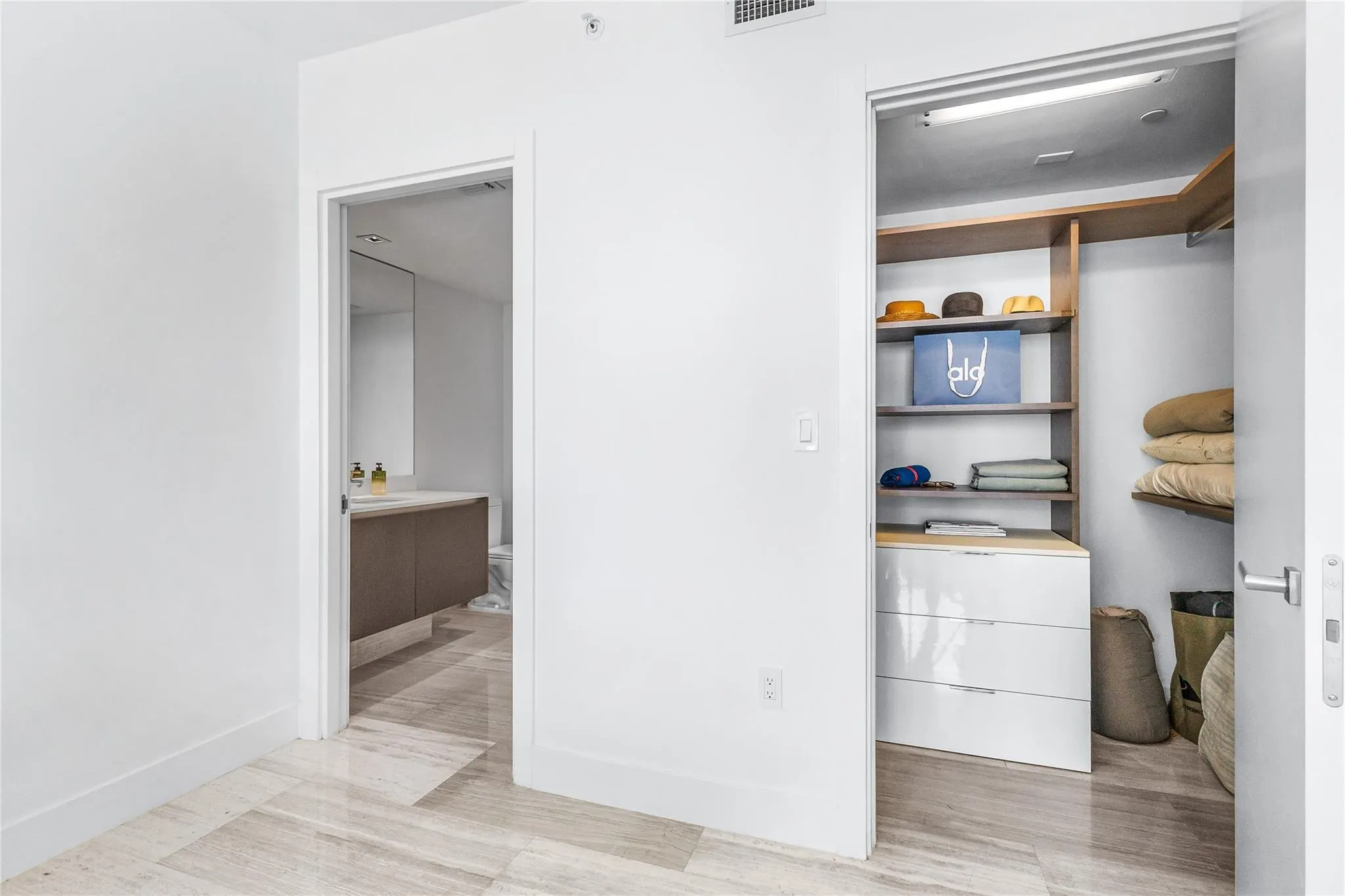 1451 Brickell Ave, #1201