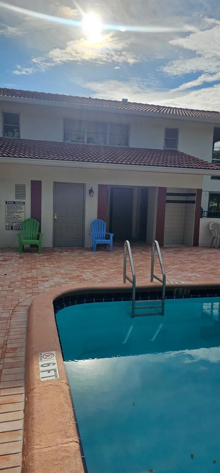 3200 Coral Springs Dr, #109