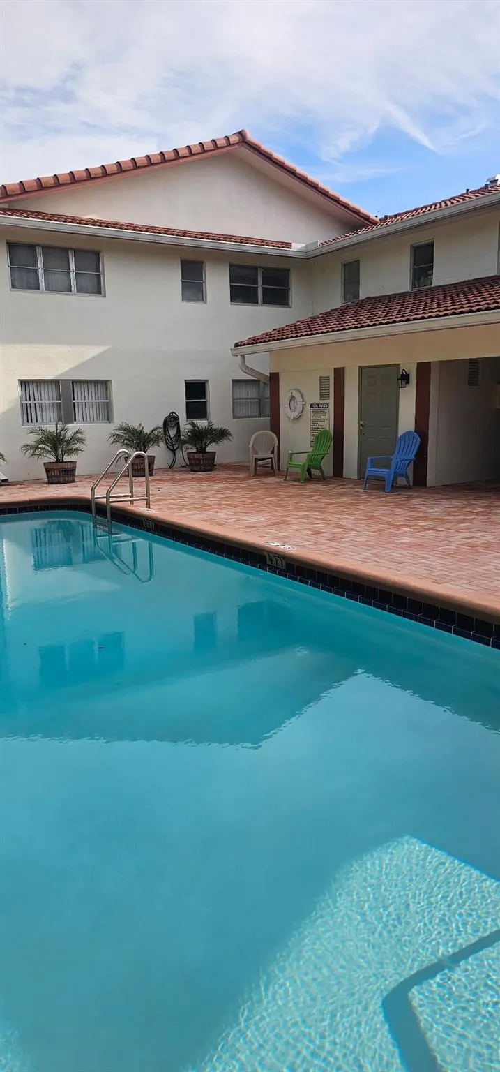3200 Coral Springs Dr, #109