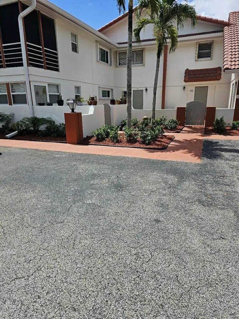 3200 Coral Springs Dr, #109