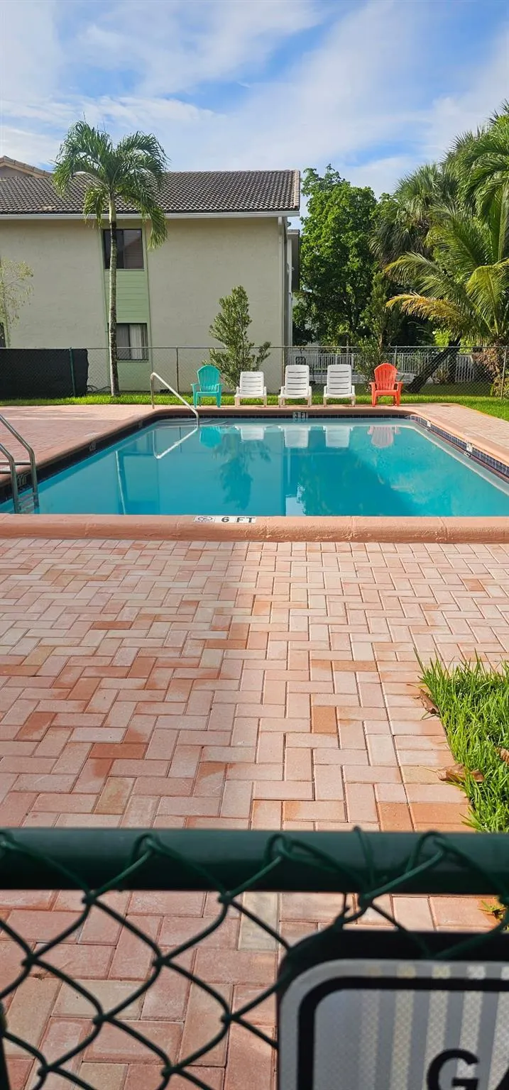 3200 Coral Springs Dr, #109