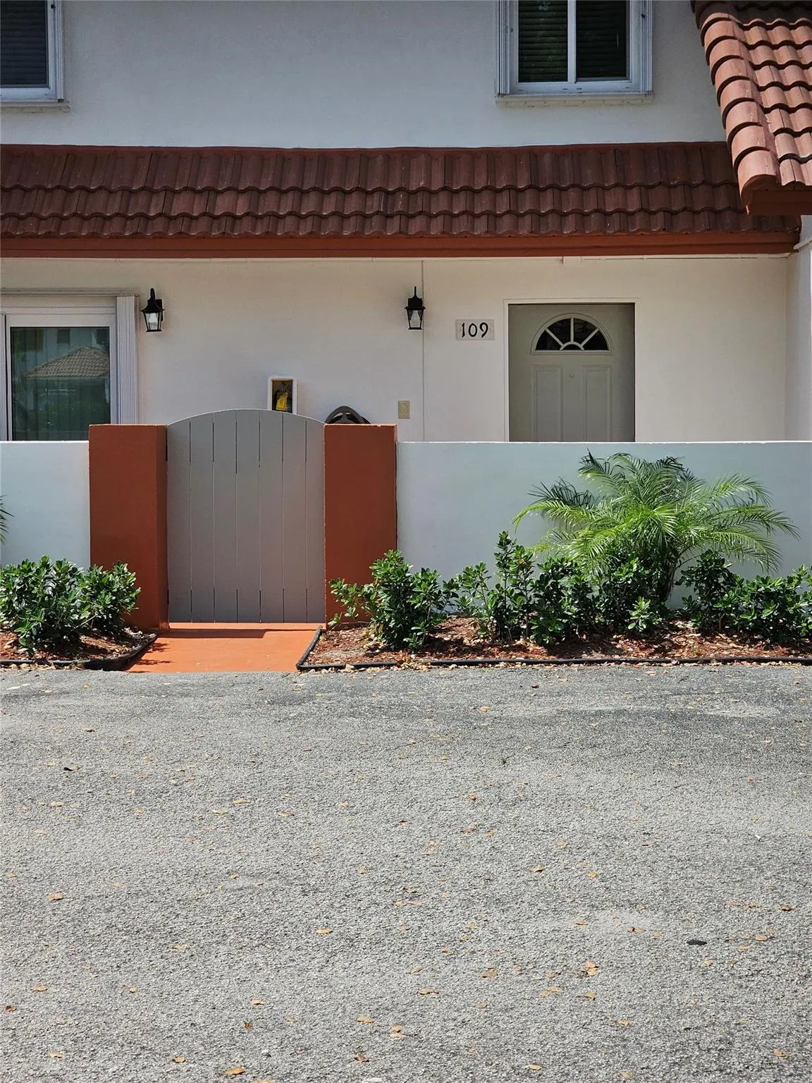 3200 Coral Springs Dr, #109