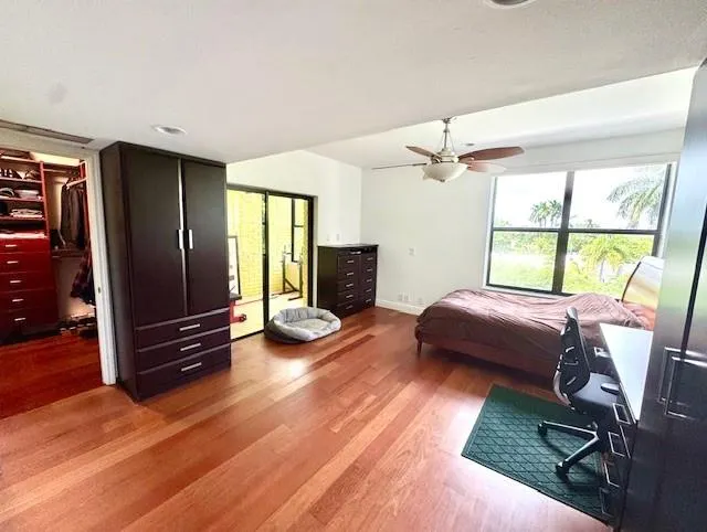 1540 NE Quayside Ter, #D1