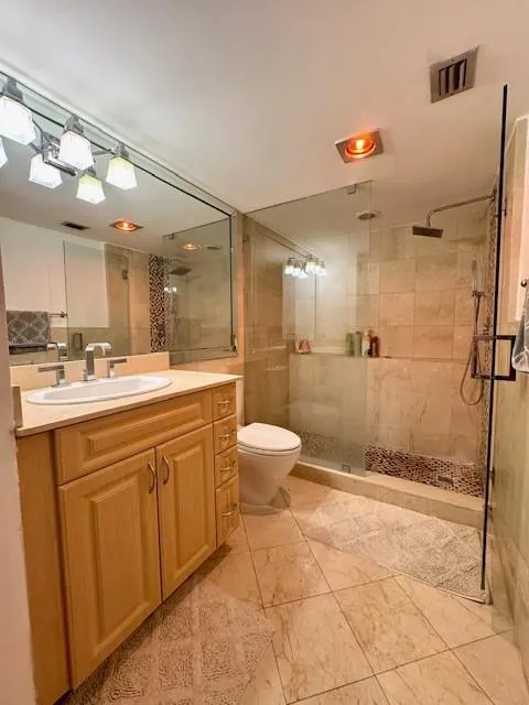 1540 NE Quayside Ter, #D1