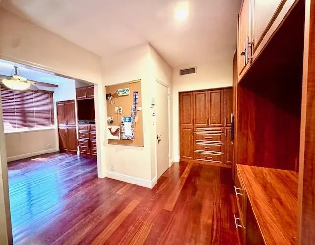 1540 NE Quayside Ter, #D1