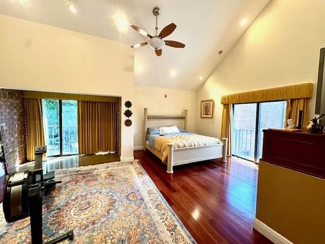 1540 NE Quayside Ter, #D1