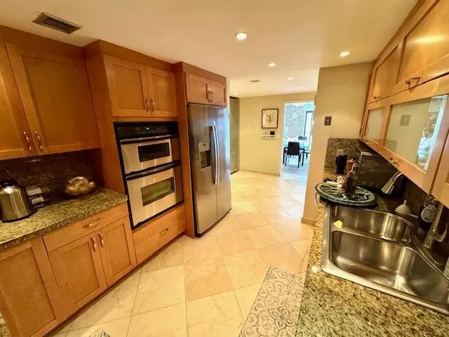 1540 NE Quayside Ter, #D1