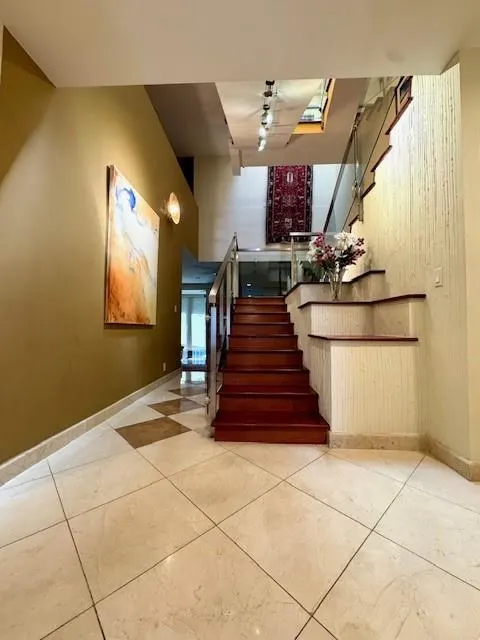 1540 NE Quayside Ter, #D1
