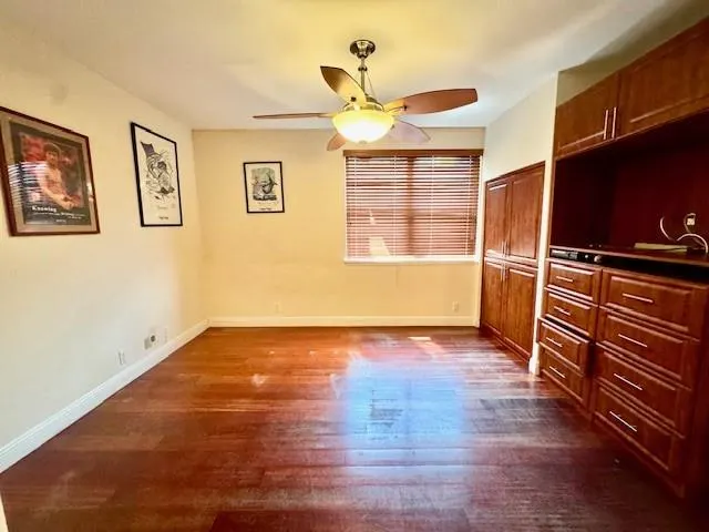 1540 NE Quayside Ter, #D1
