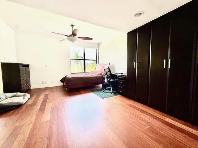 1540 NE Quayside Ter, #D1