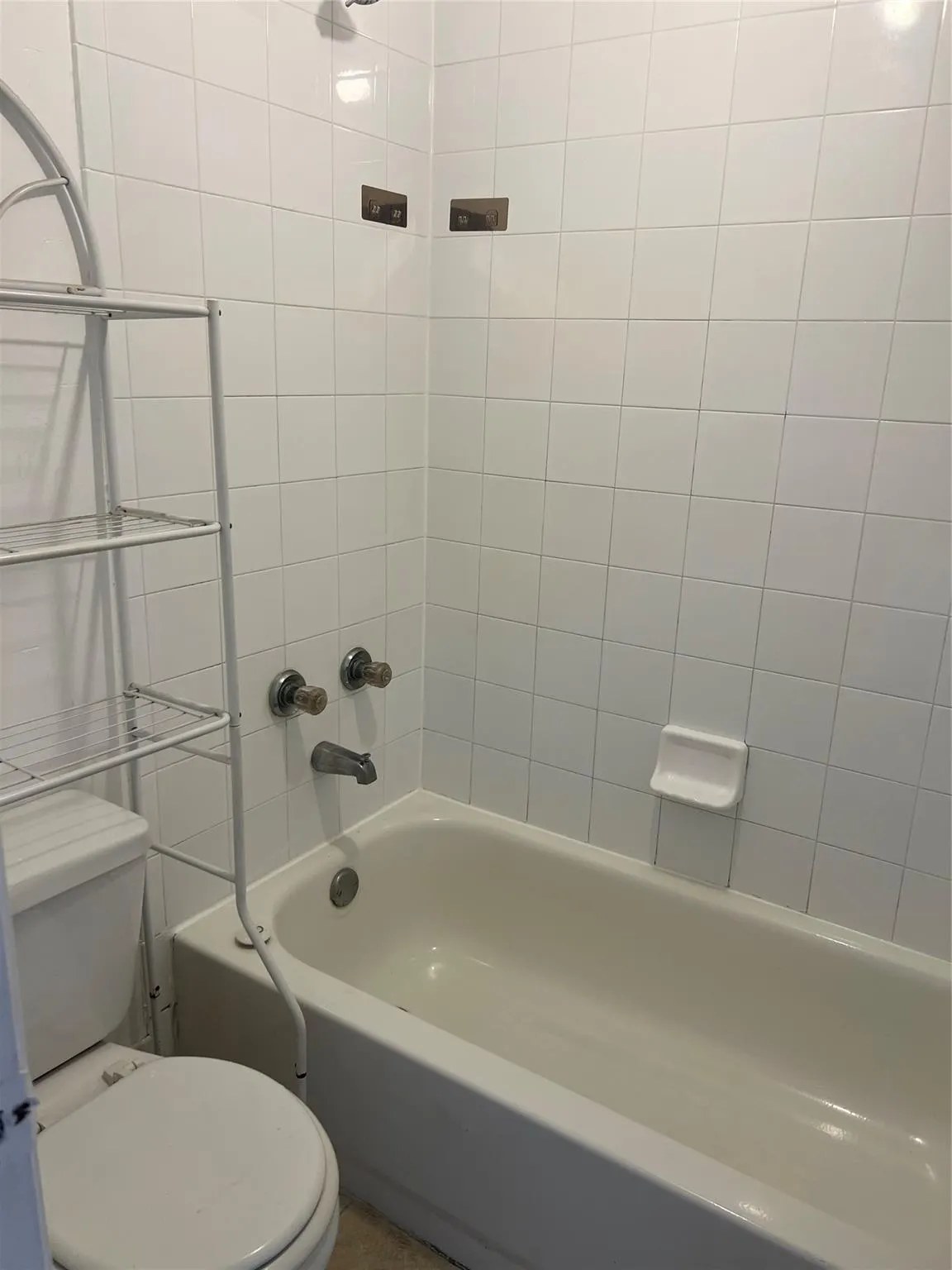 2457 NW 56th Ave, #4-201