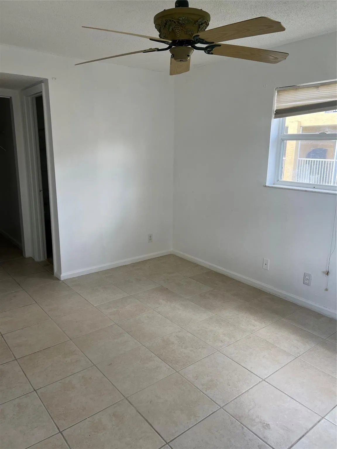 2457 NW 56th Ave, #4-201