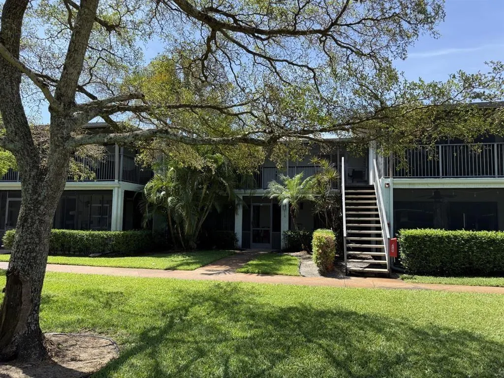 2920 Florida Blvd, #215