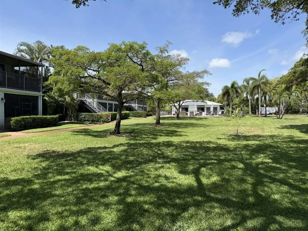 2920 Florida Blvd, #215