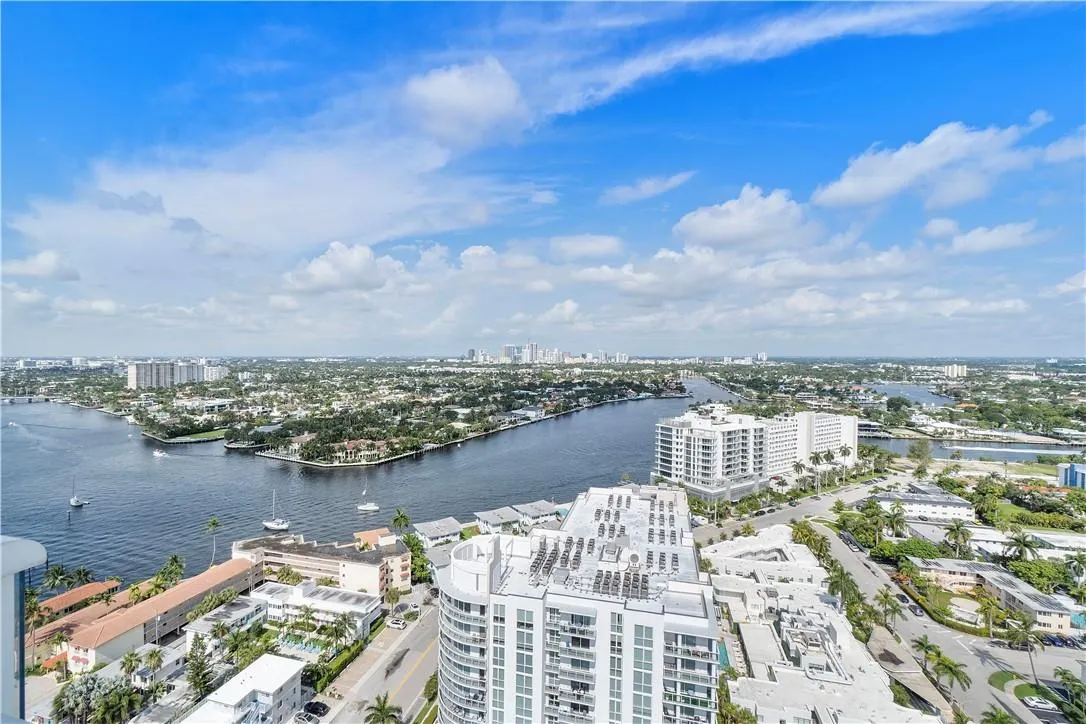 3101 Bayshore Dr