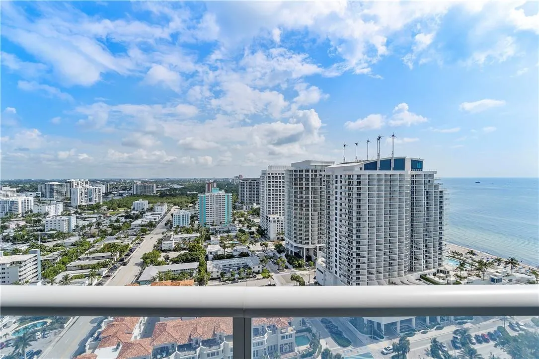 3101 Bayshore Dr