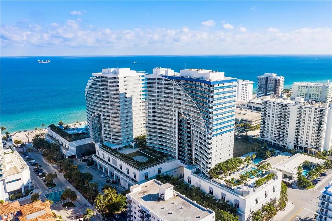 3101 Bayshore Dr