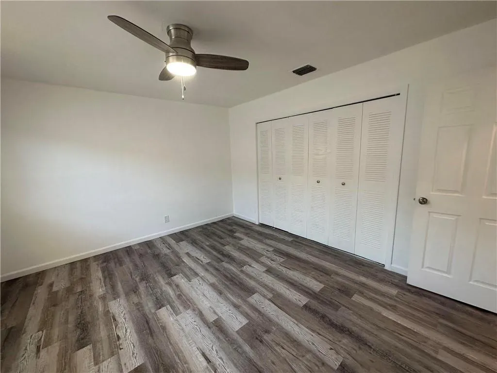 300 SE 9th Ct, #3