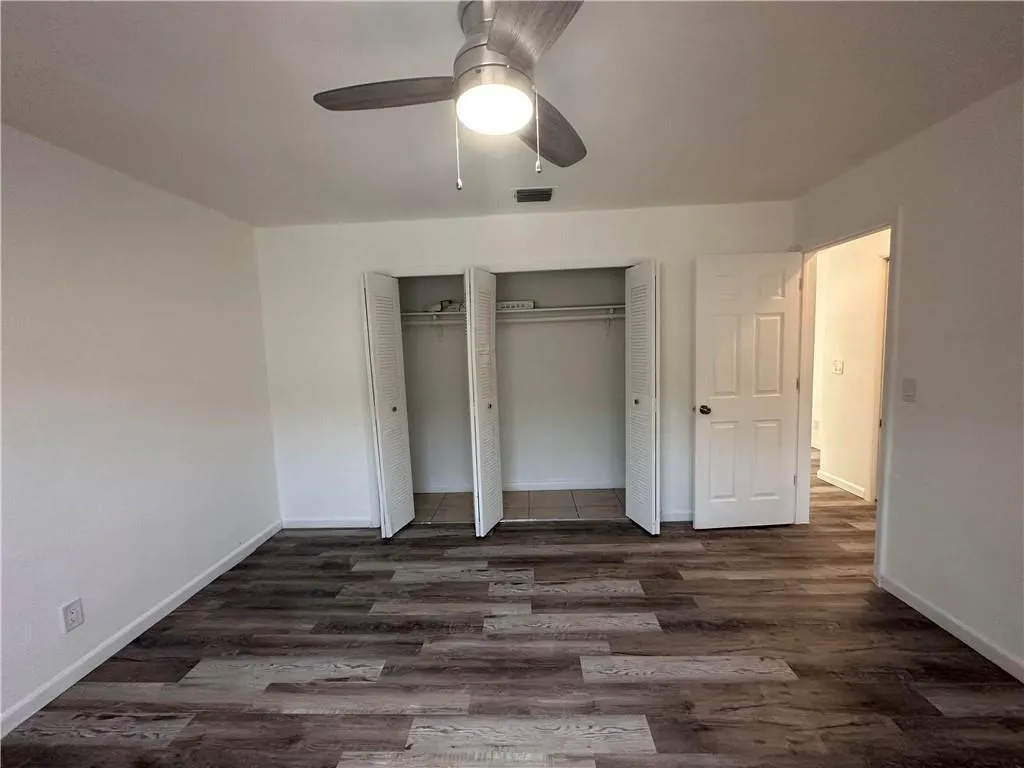 300 SE 9th Ct, #3