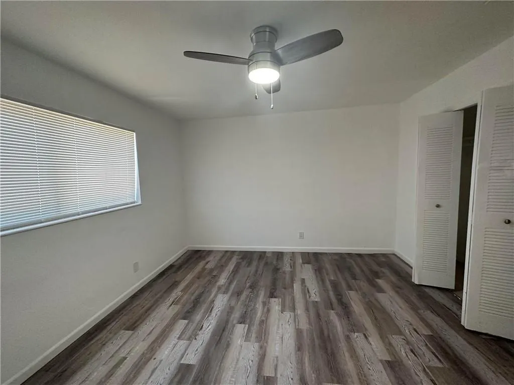 300 SE 9th Ct, #3