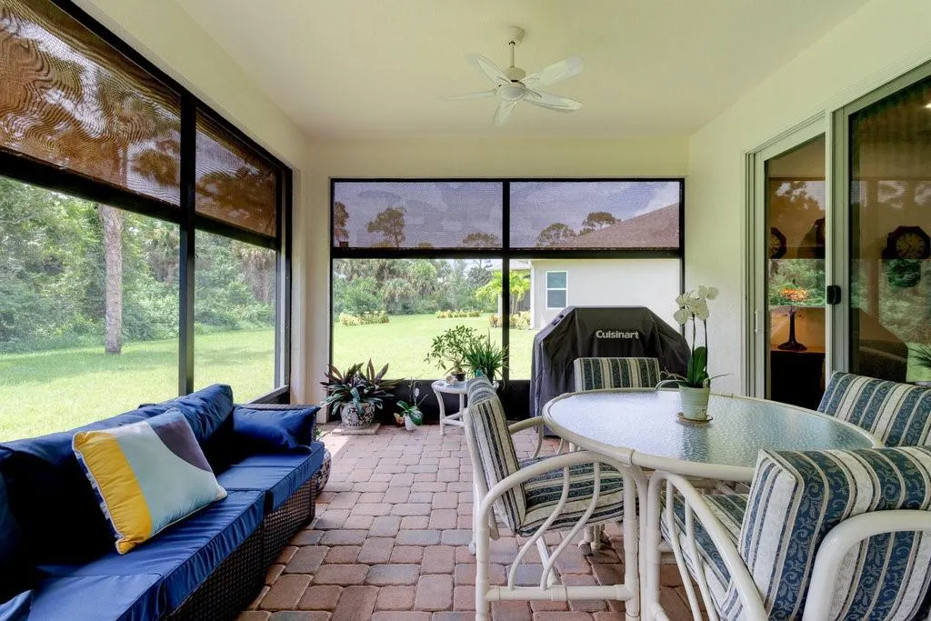 3677 LOBLOLLY SQ