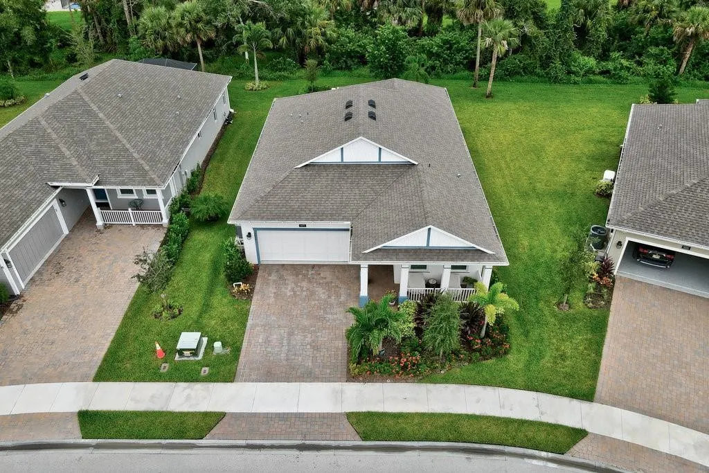 3677 LOBLOLLY SQ