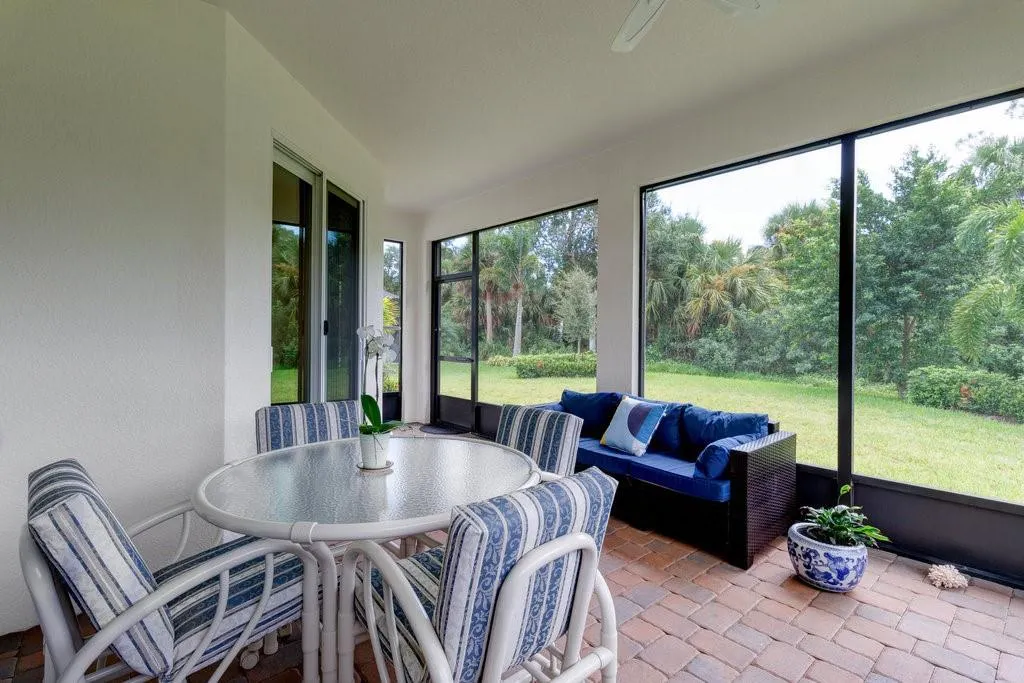 3677 LOBLOLLY SQ