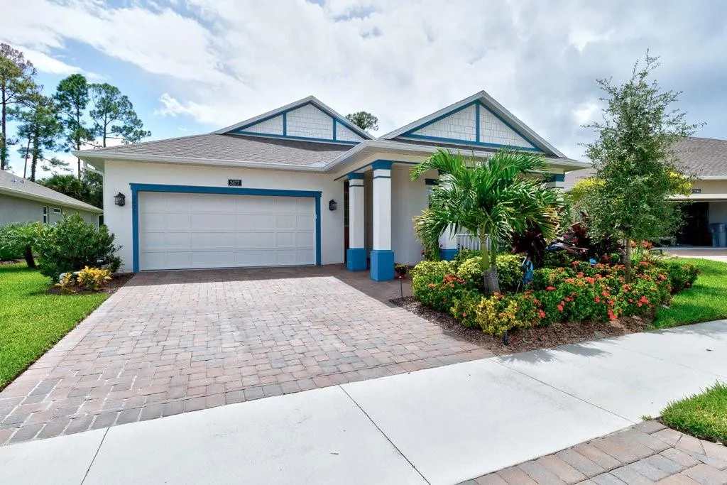 3677 LOBLOLLY SQ