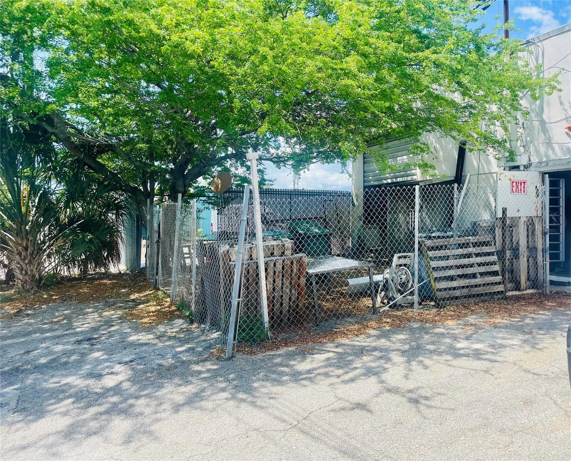 4840 N Dixie Hwy