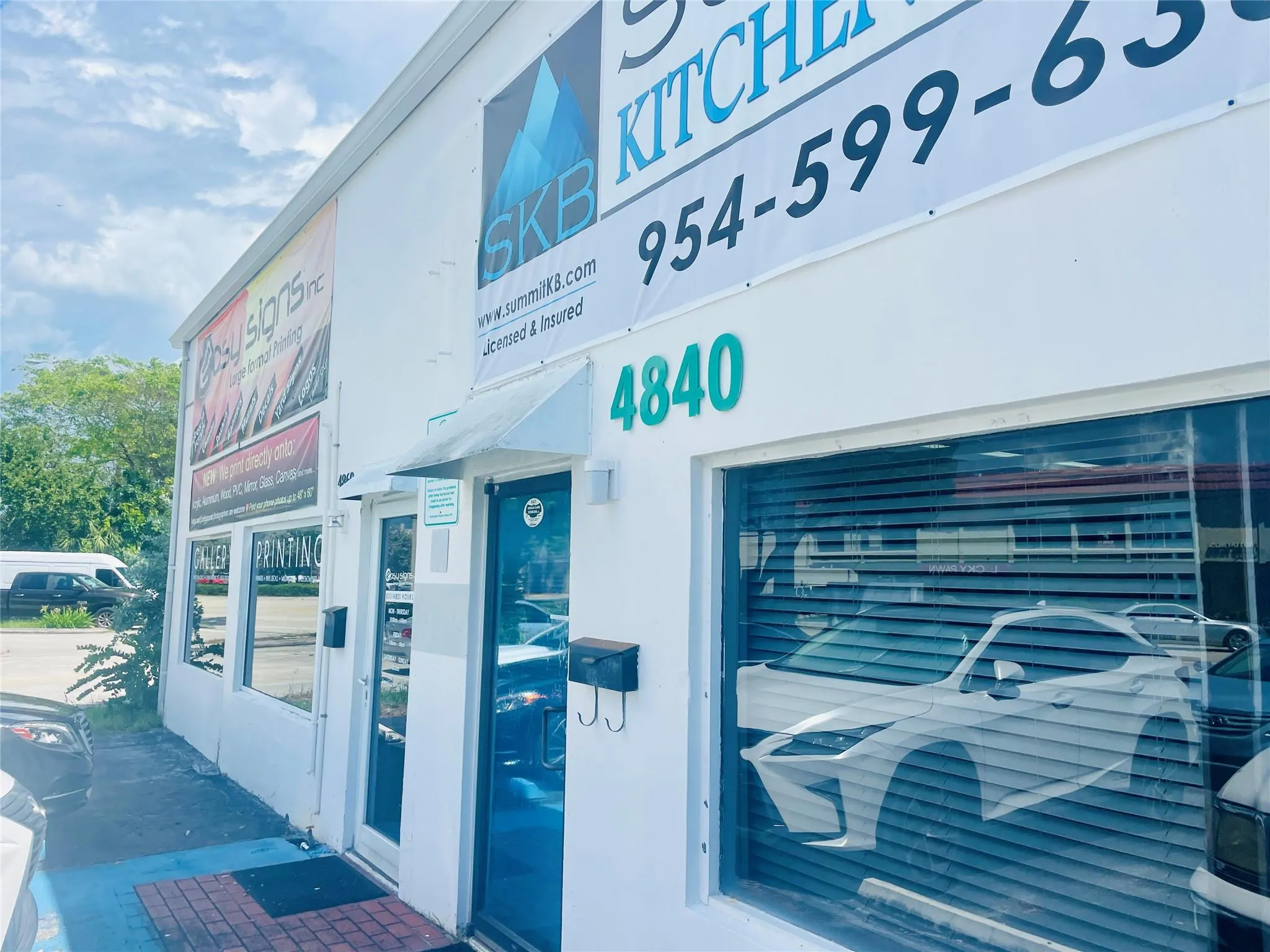 4840 N Dixie Hwy