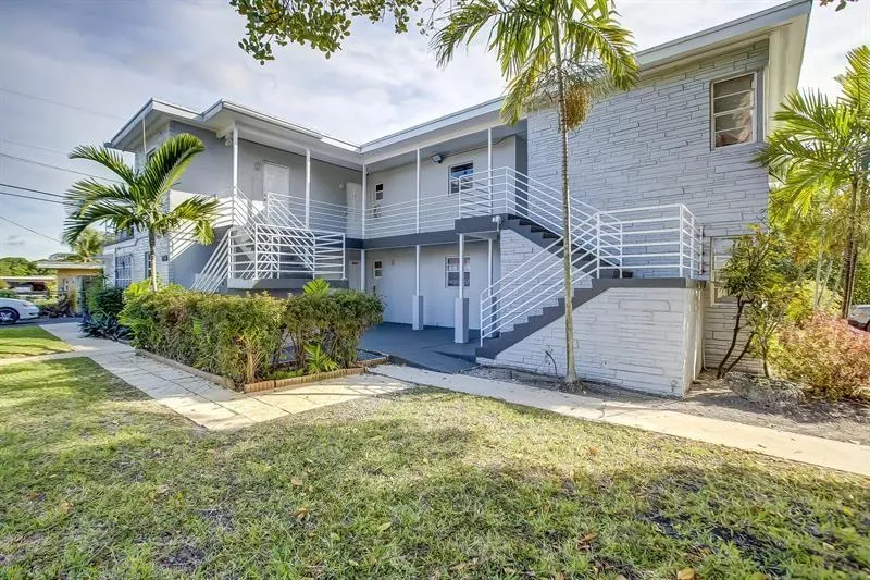 3730 SW 1st St, #3