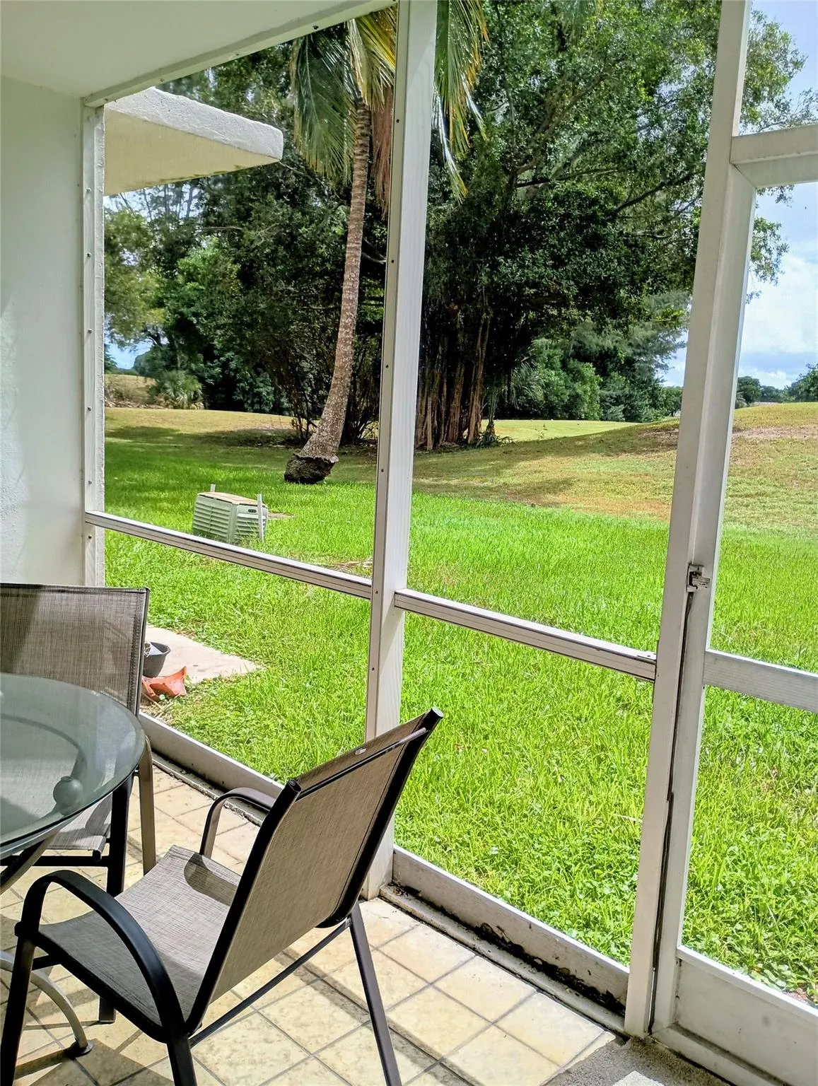 3200 N N Palm Aire, #105