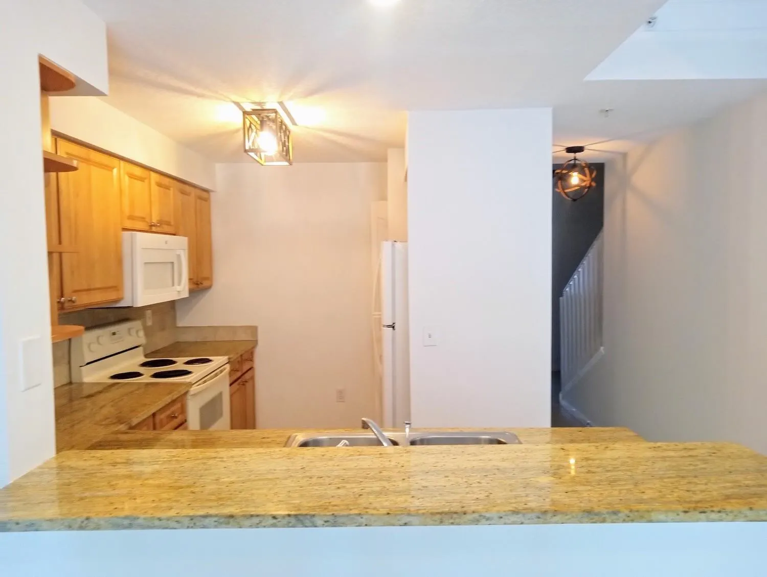2018 Alta Meadows Ln, #407