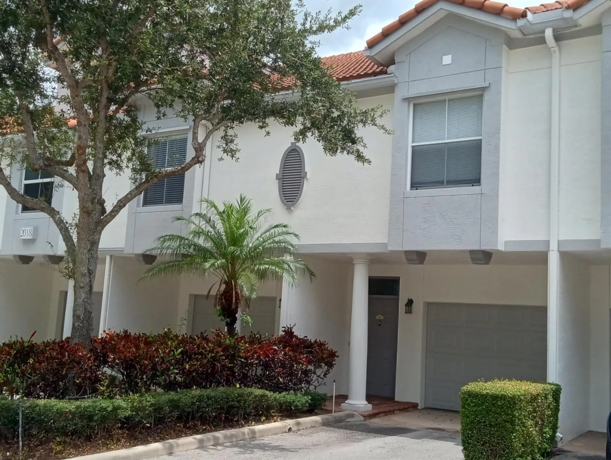 2018 Alta Meadows Ln, #407