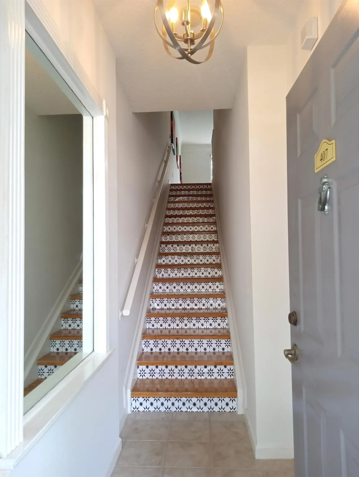 2018 Alta Meadows Ln, #407