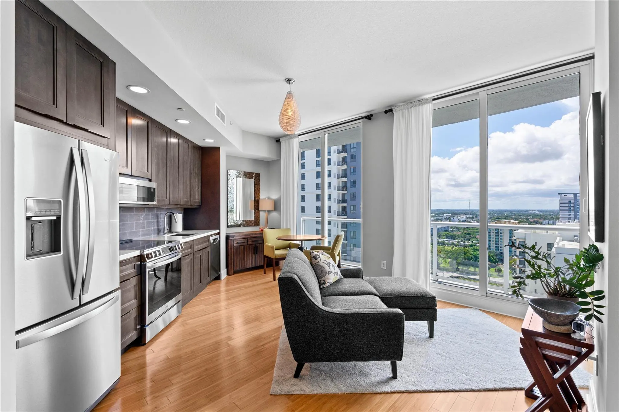 315 NE 3rd Ave, #1802