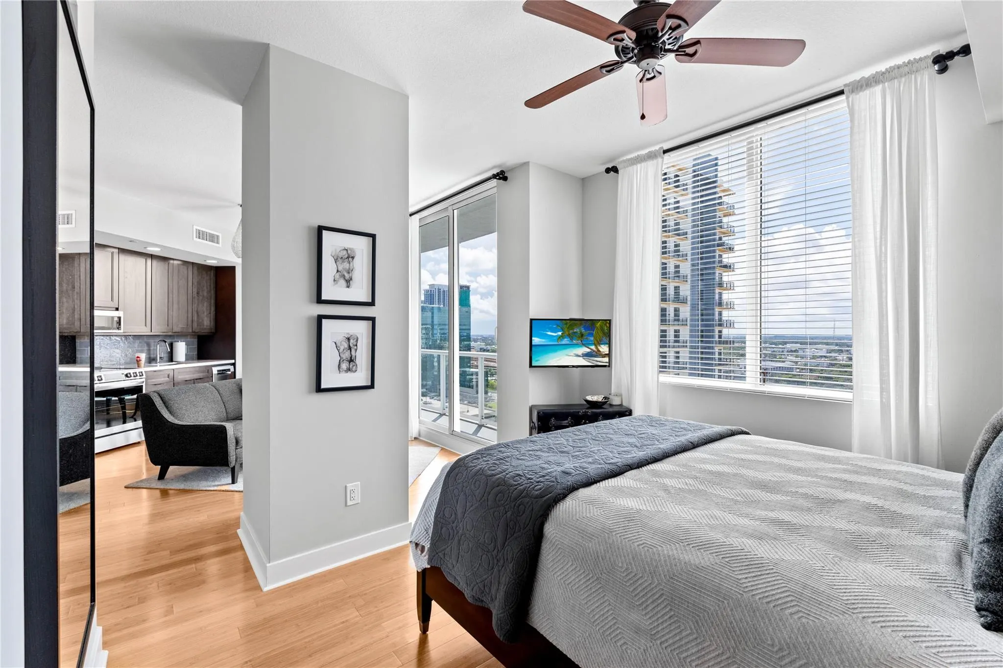 315 NE 3rd Ave, #1802