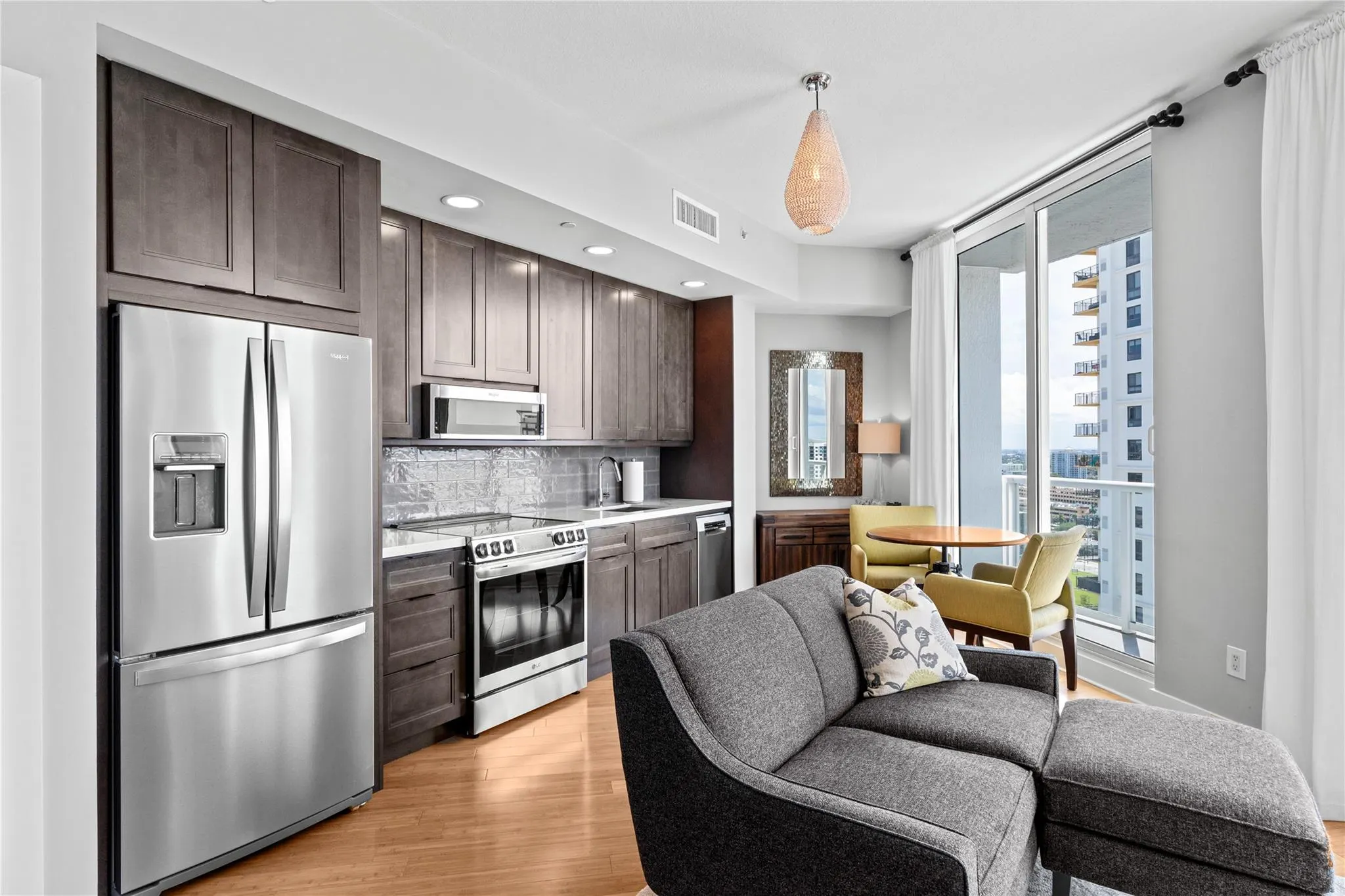 315 NE 3rd Ave, #1802
