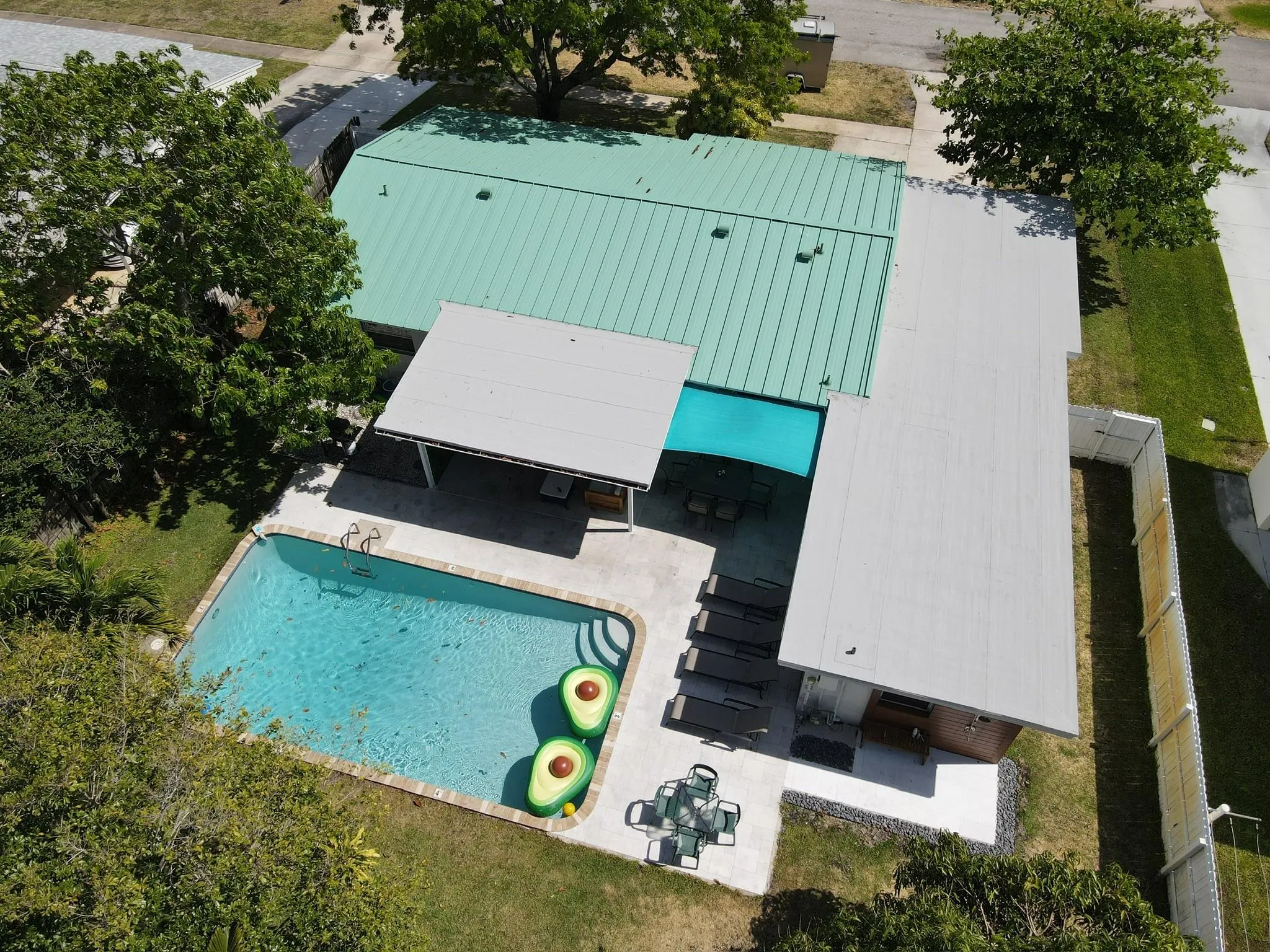 1605 Nanette Ct