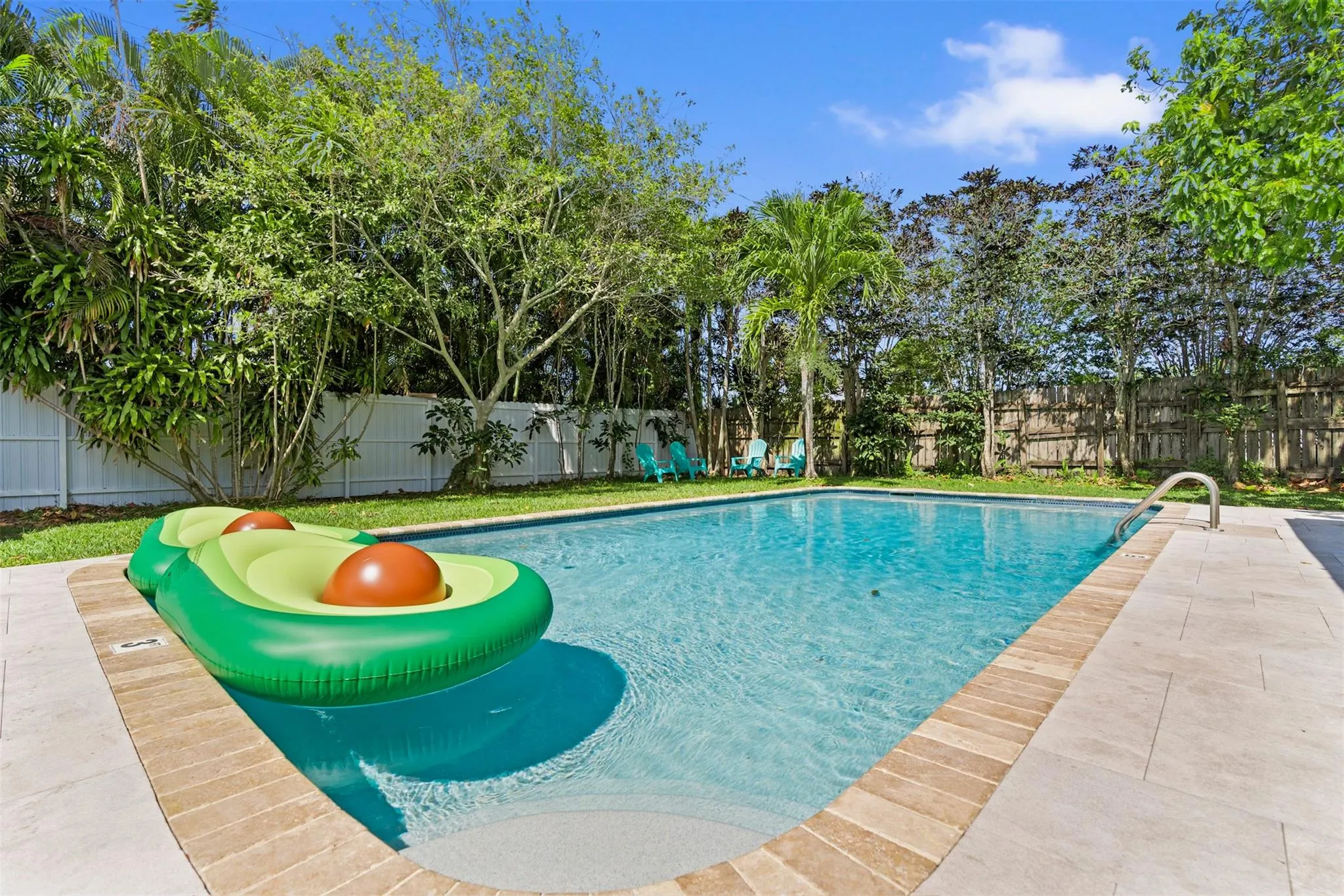 1605 Nanette Ct