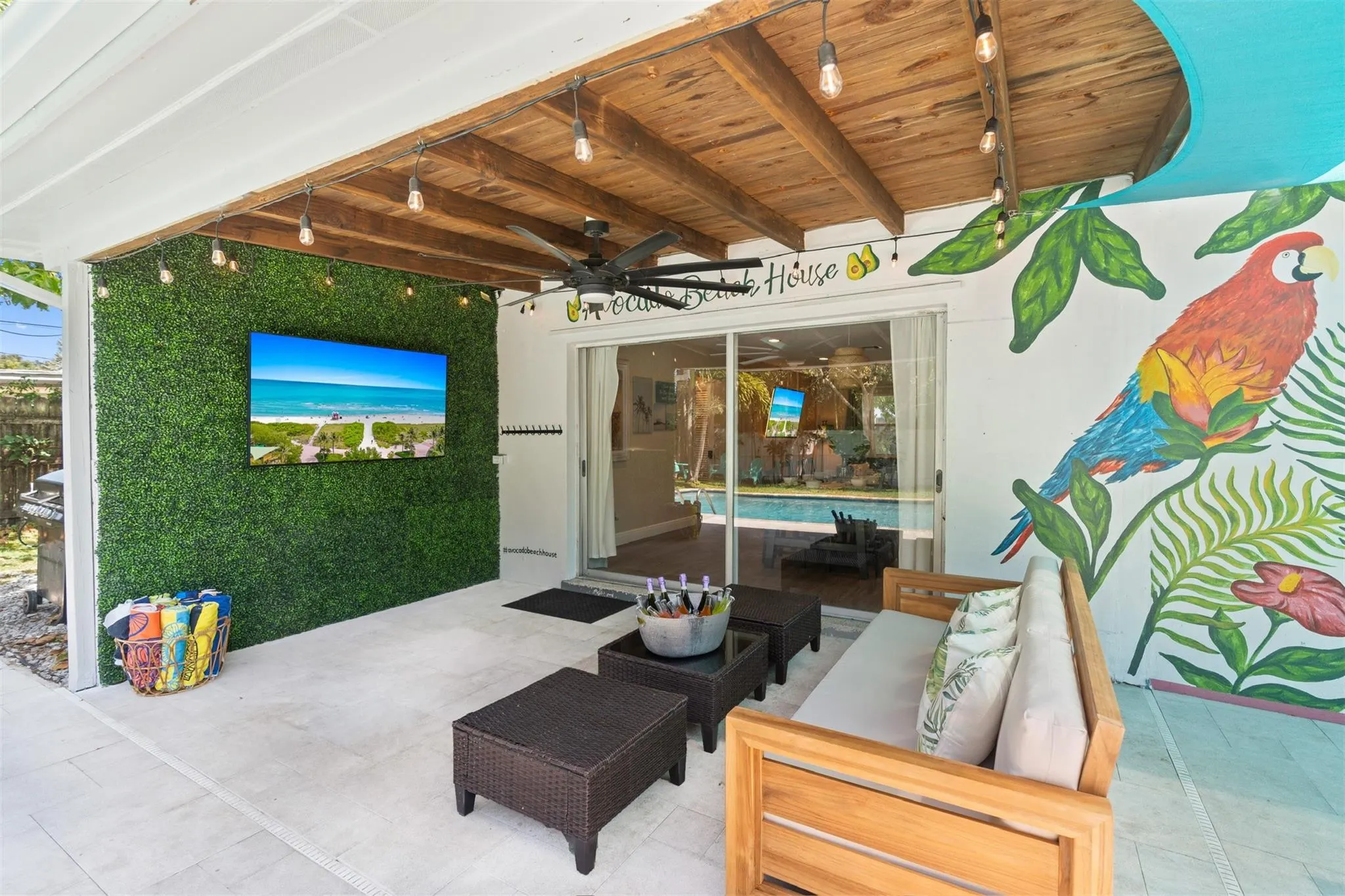1605 Nanette Ct