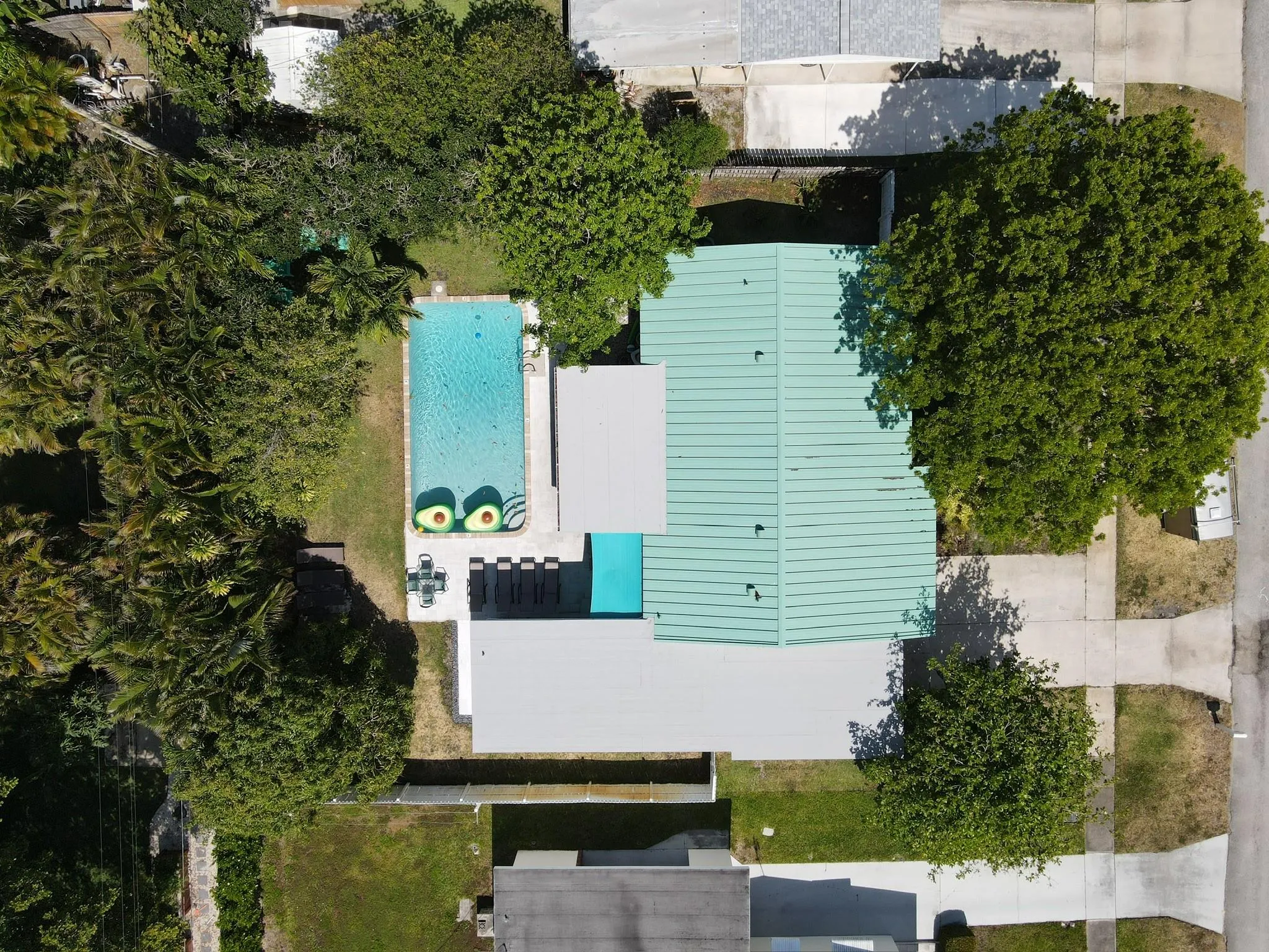 1605 Nanette Ct