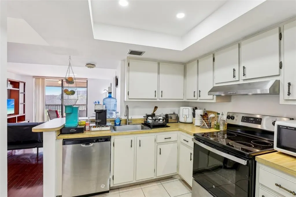 5570 NW 44th St, #510A