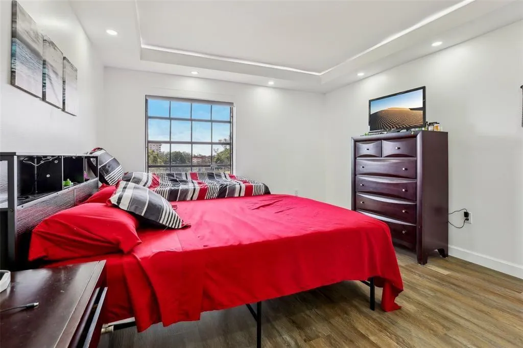 5570 NW 44th St, #510A