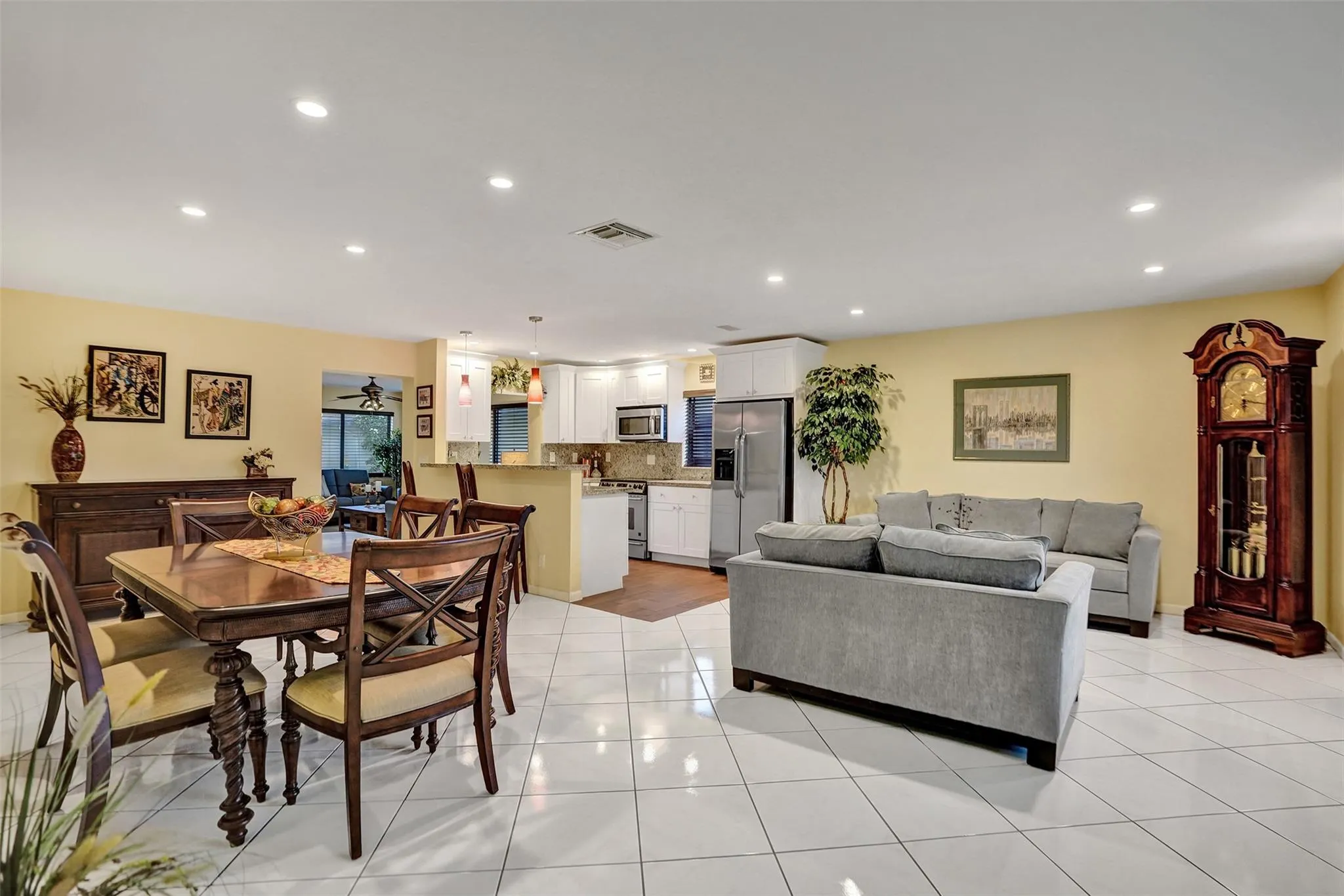 1570 SW 22nd Way