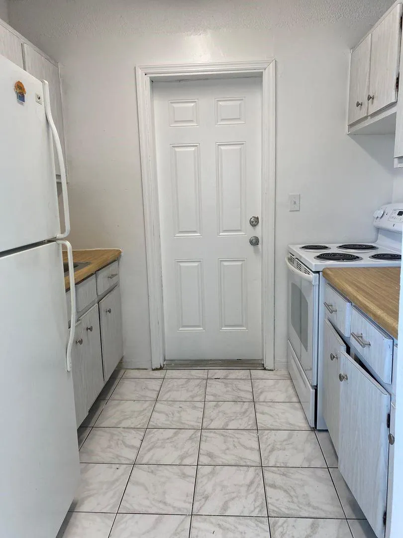 2830 Fillmore St, #14